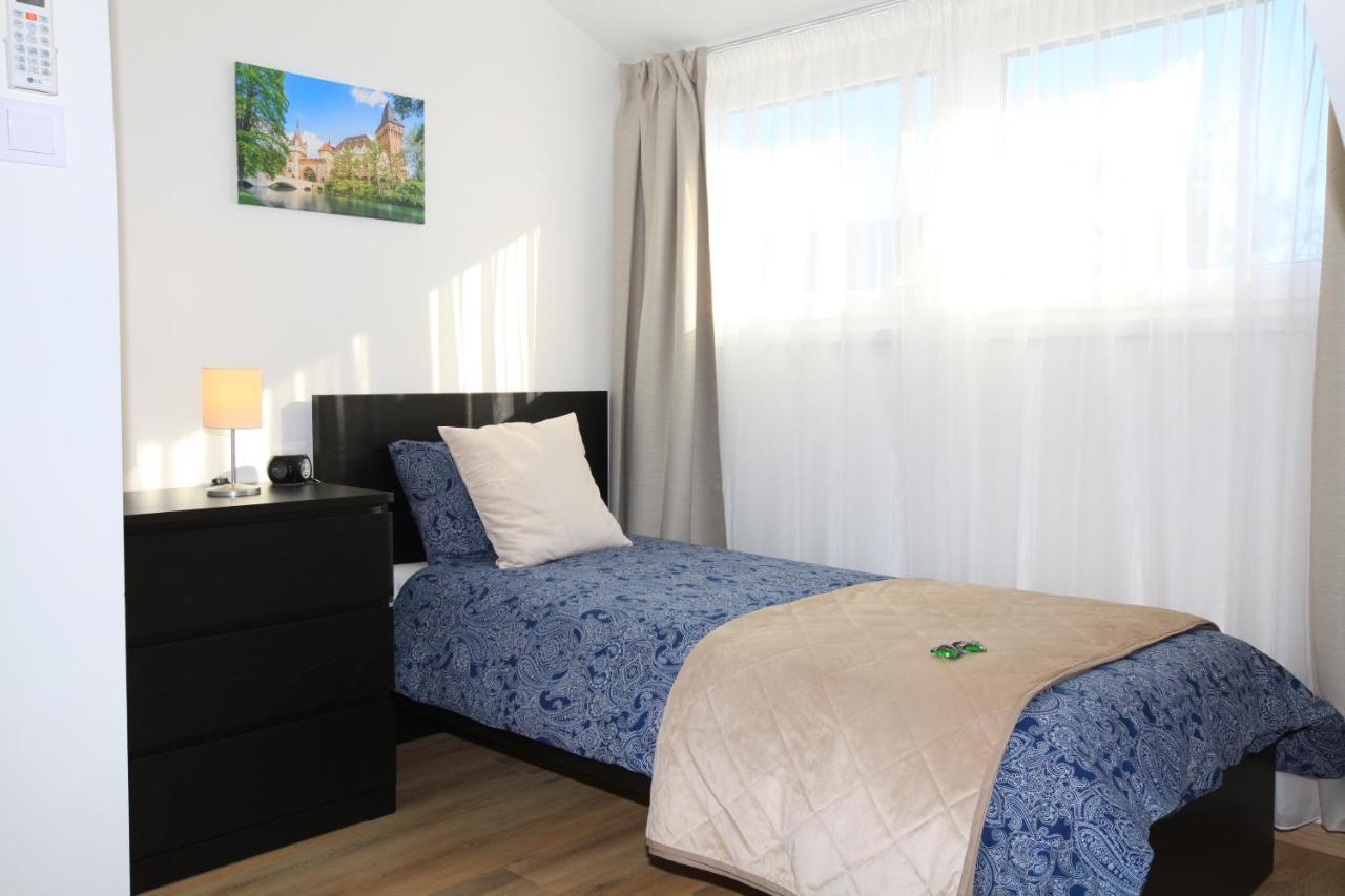 Paskal-Lux Apartments With Free Parking And Ac Budapeste Exterior foto