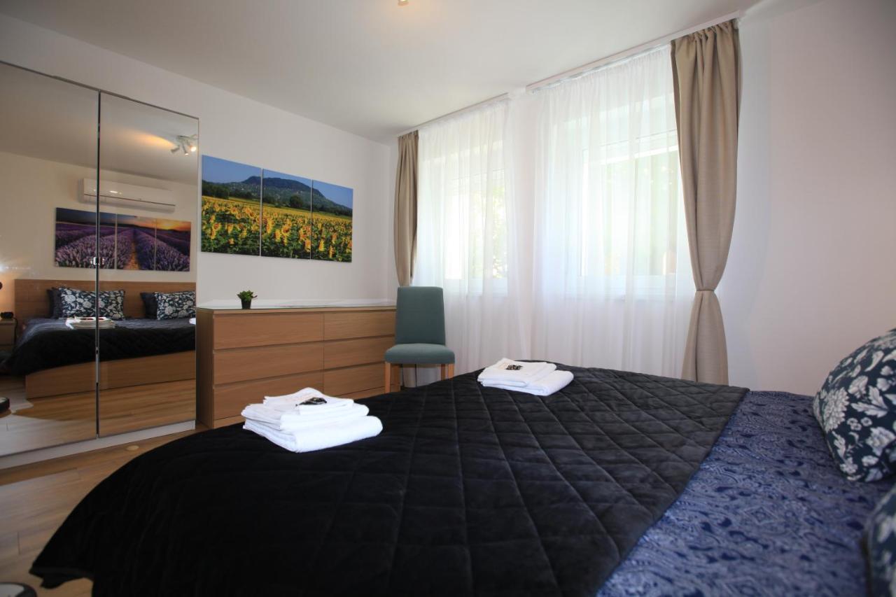 Paskal-Lux Apartments With Free Parking And Ac Budapeste Exterior foto