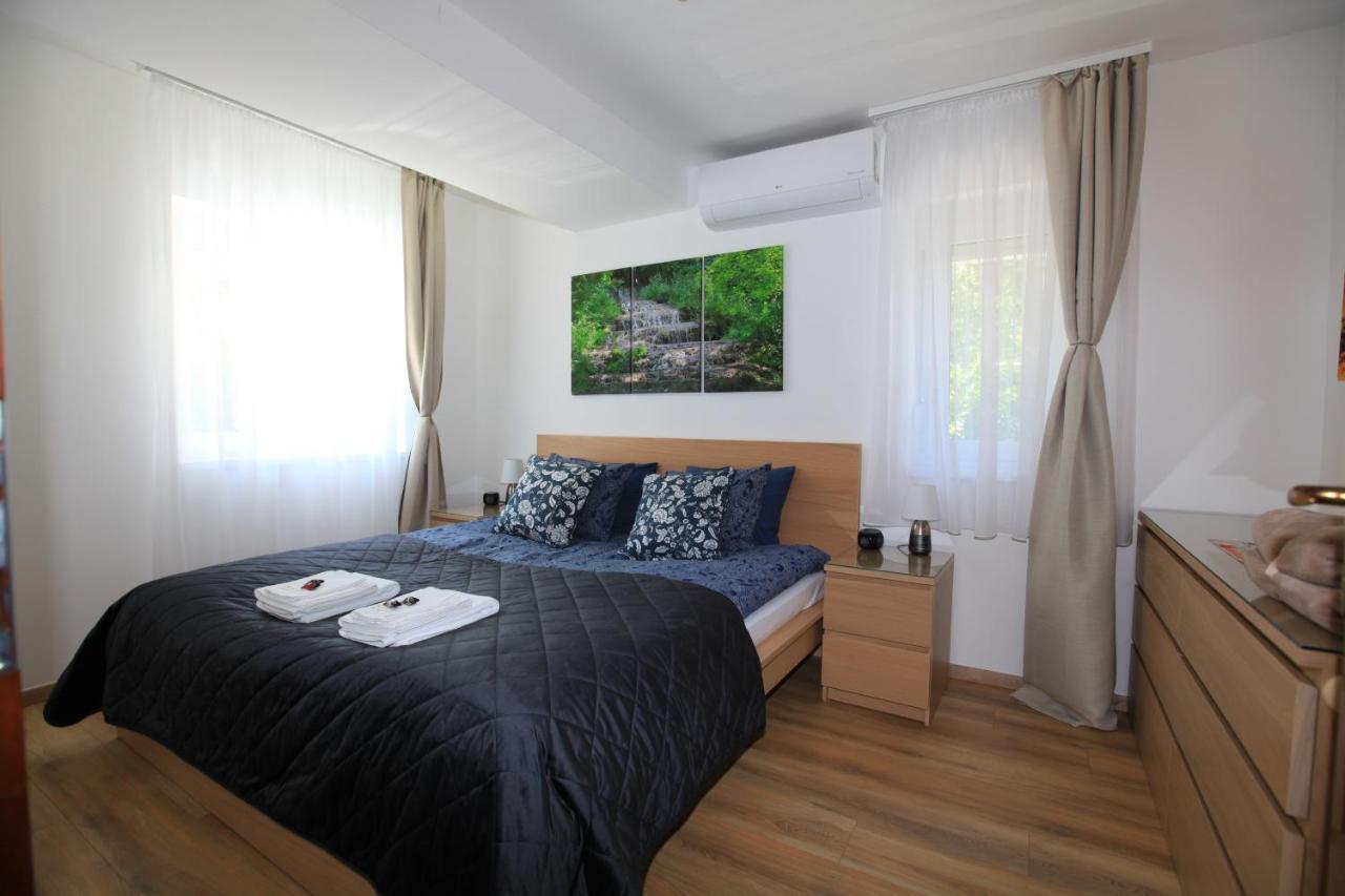 Paskal-Lux Apartments With Free Parking And Ac Budapeste Exterior foto