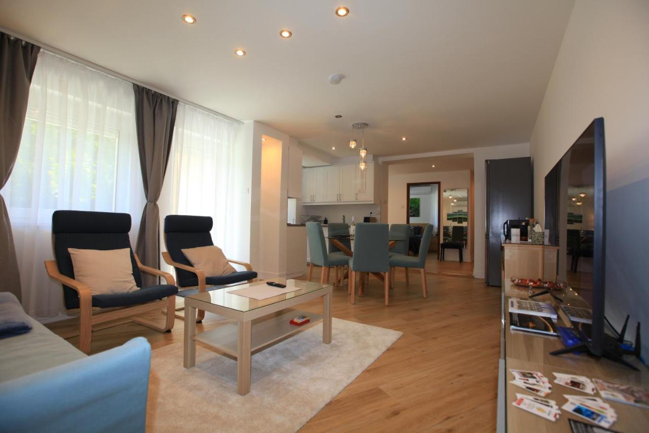 Paskal-Lux Apartments With Free Parking And Ac Budapeste Exterior foto